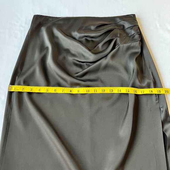 NWT - Astr The Label Perry Satin High Slit Midi Skirt with Ruching at Waist - Picture 8 of 11